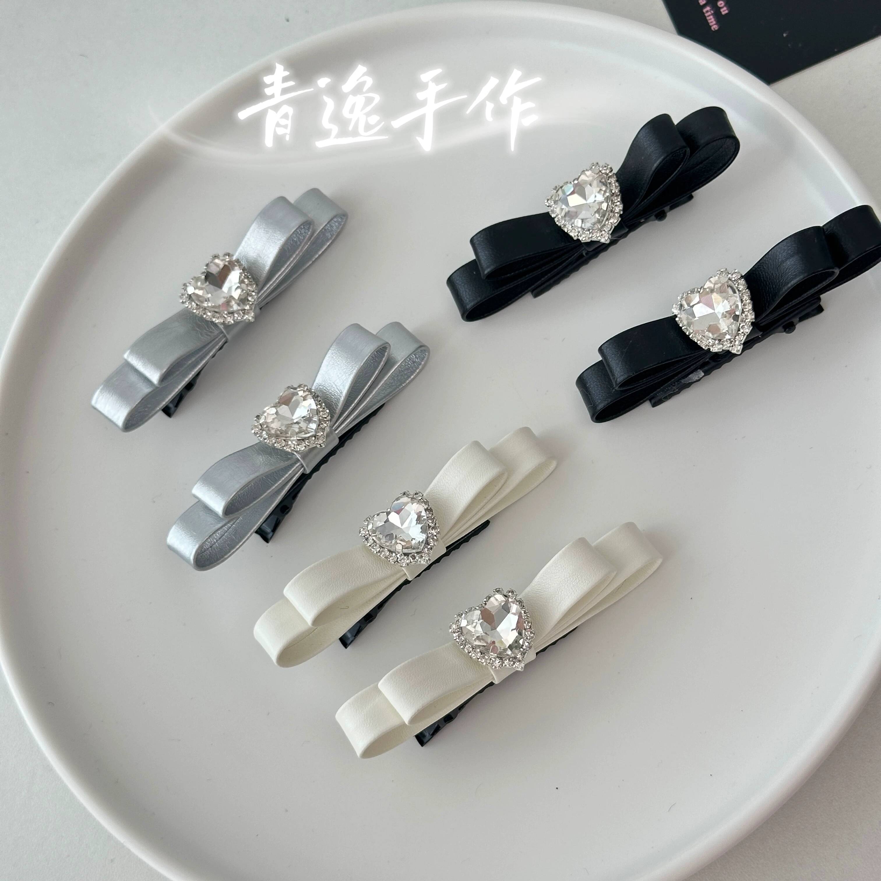 Landmine Style Lace-style Hear - đánh giá và giá Hair Clips